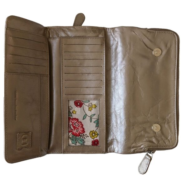 LATICO BELL LARGE CLUTCH WALLET - Picture 7 of 13